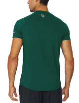 Men's dark green short-sleeve running shirt with reflective details and ergonomic seams.