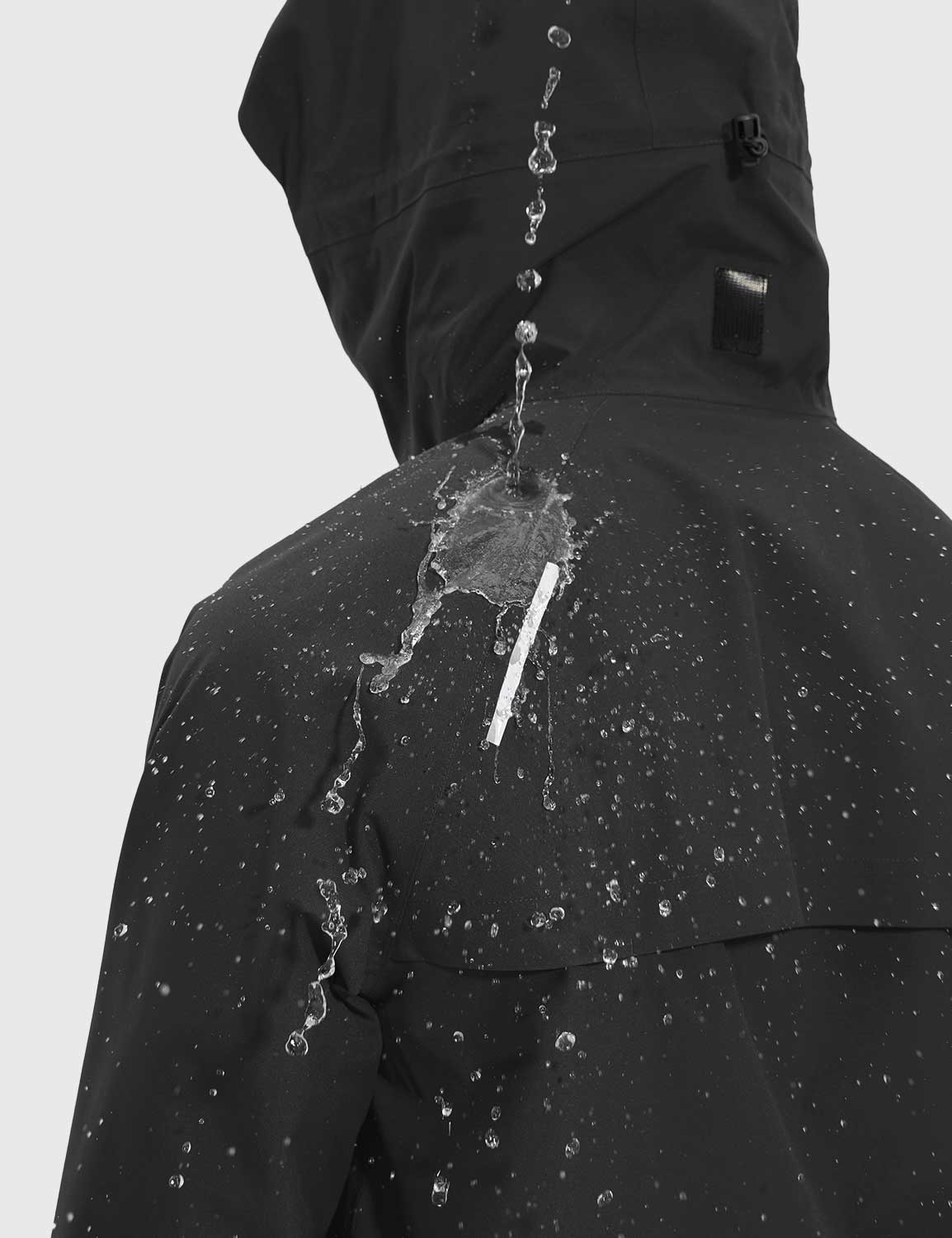 Baleaf Men's Breathable Waterproof Hooded Jacket Anthracite Details