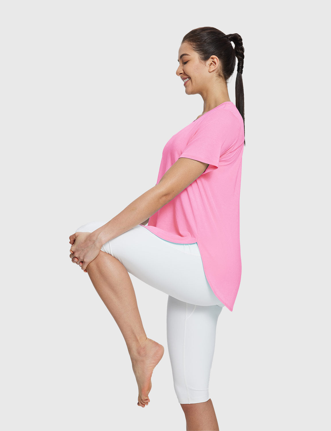 Baleaf Women's Lightweight Soft Split-Hem Short-Sleeve Plumeria Side