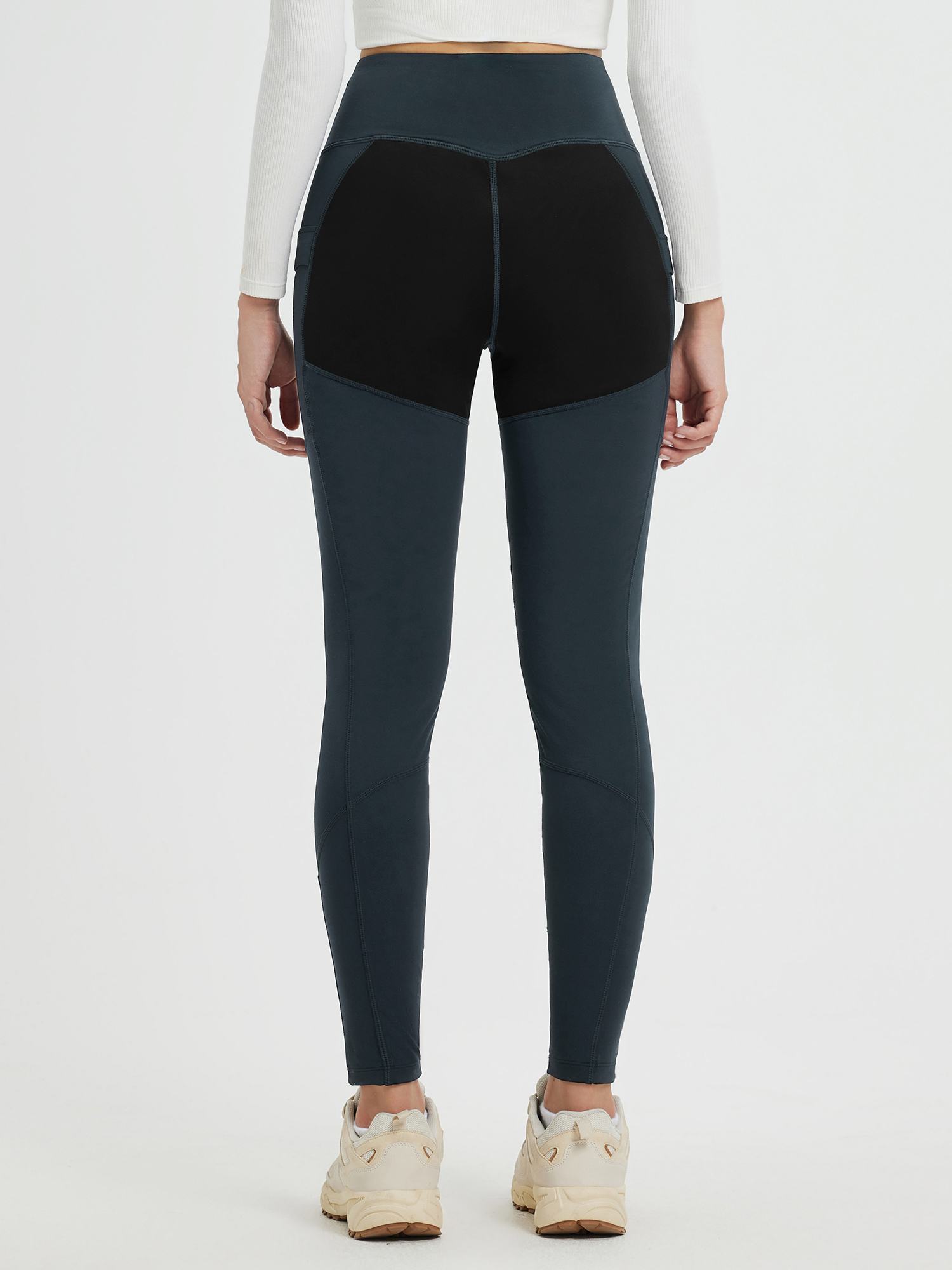 #color_Dark Gray/Black