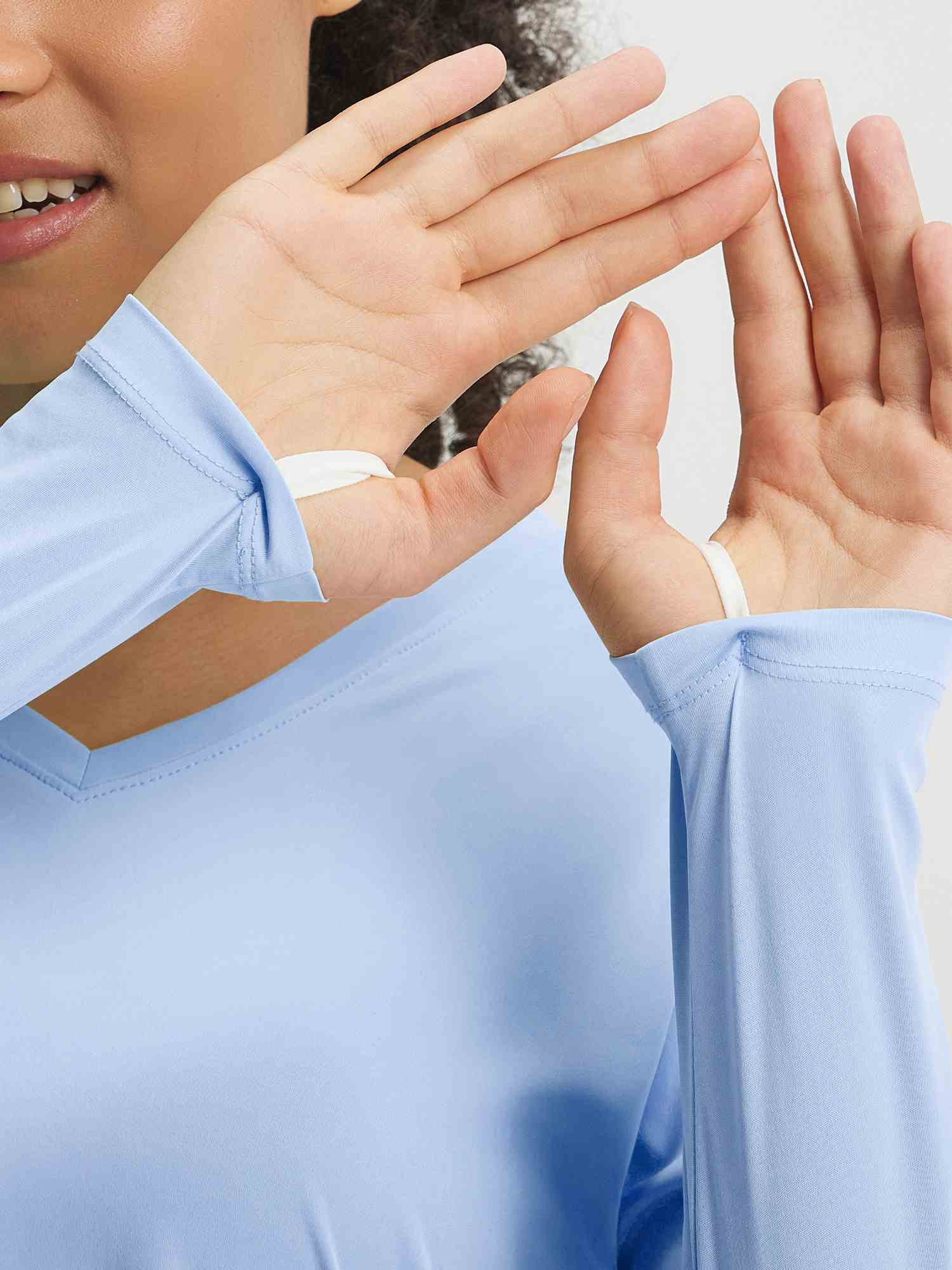 Baleaf UPF 50+ V Neck Long-Sleeve Shirt