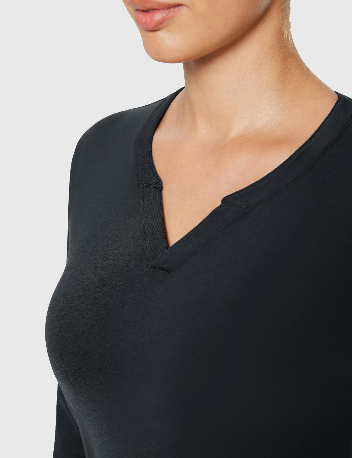 Baleaf Women's Ultra Soft Fall V-Neck Loose Fit Casual T-Shirt Anthracite Details
