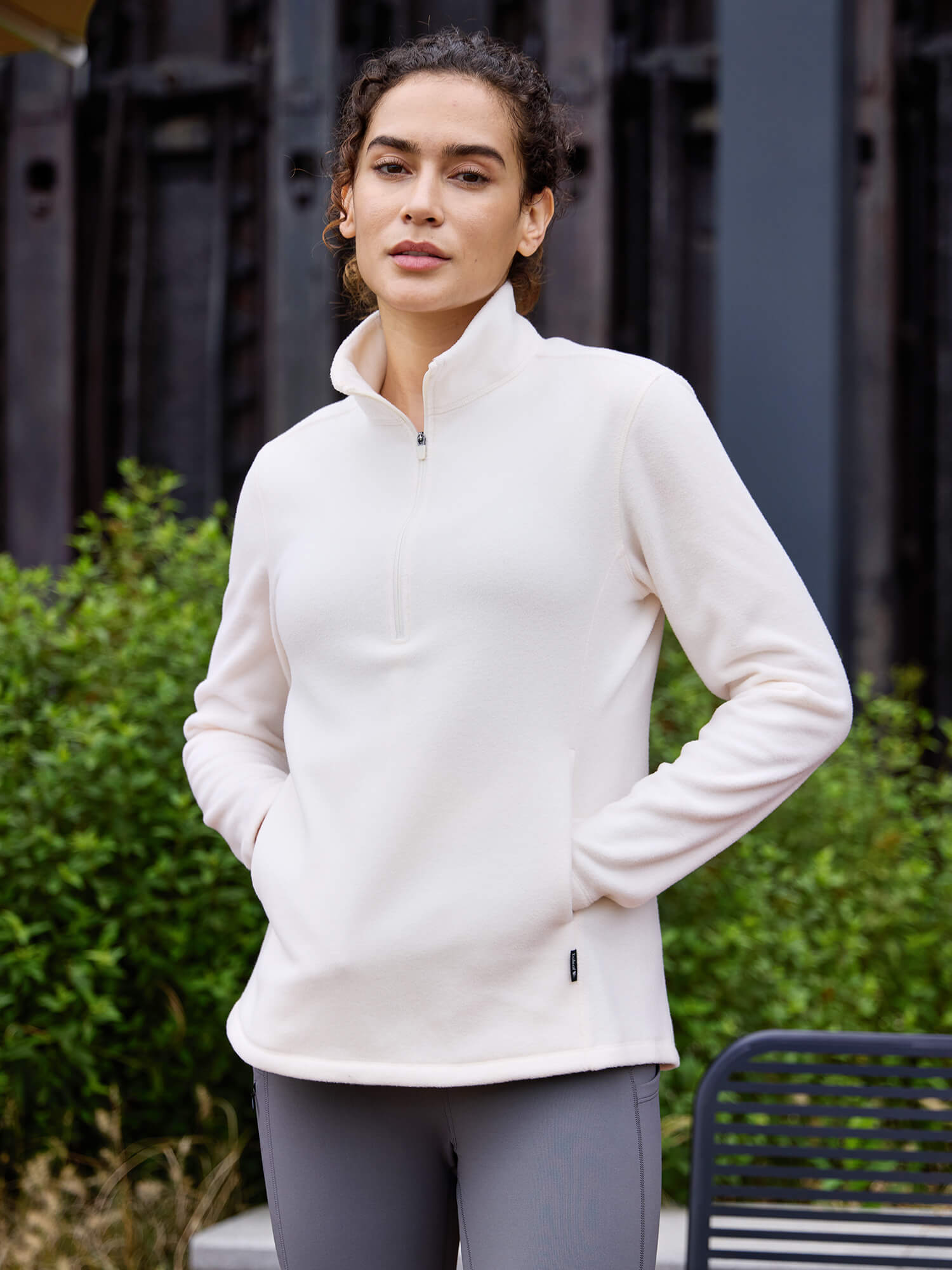 Outdoor High-Collar Zip-Up Fleece Pullover