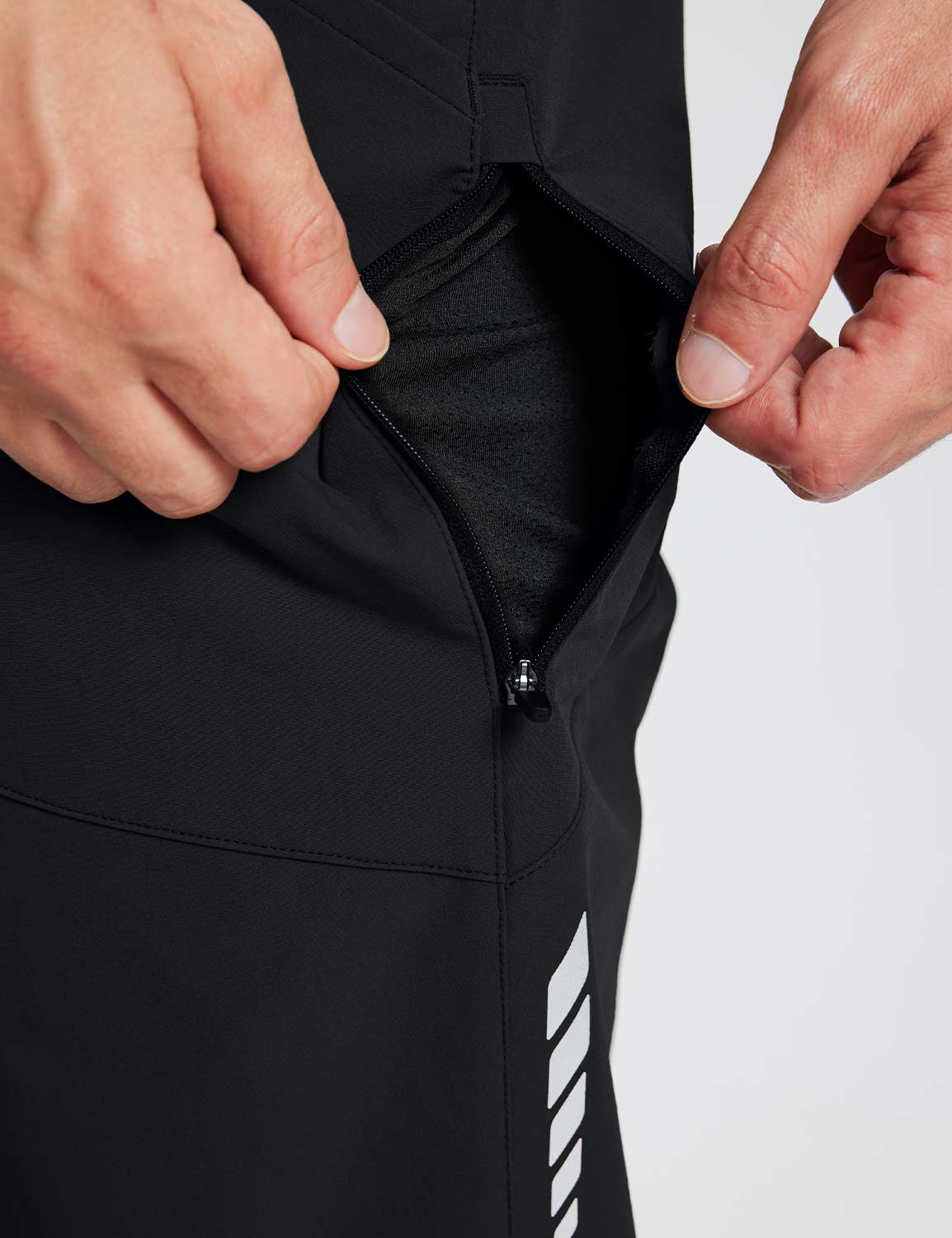 Baleaf Men's Flyleaf Water-Resistant Pocketed Cycling Pants dai039 Anthracite Details